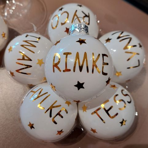 kerstballen met naam
